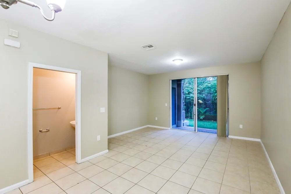 8215 Sw 29th St Unit 104 #NA - Photo 5 of 13