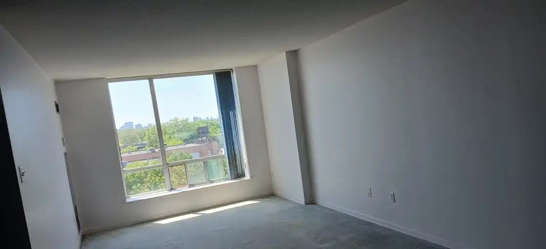 1500 Keele St - Photo 3 of 6