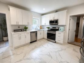 33 Middle St #A - Photo 1 of 1