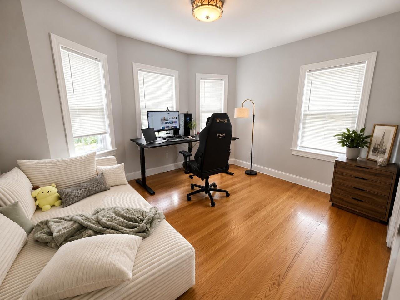 33 Middle St #A - Photo 2 of 12