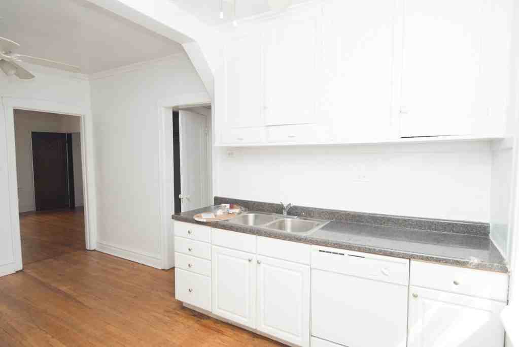3904 W Argyle St #AW9 - Photo 4 of 17
