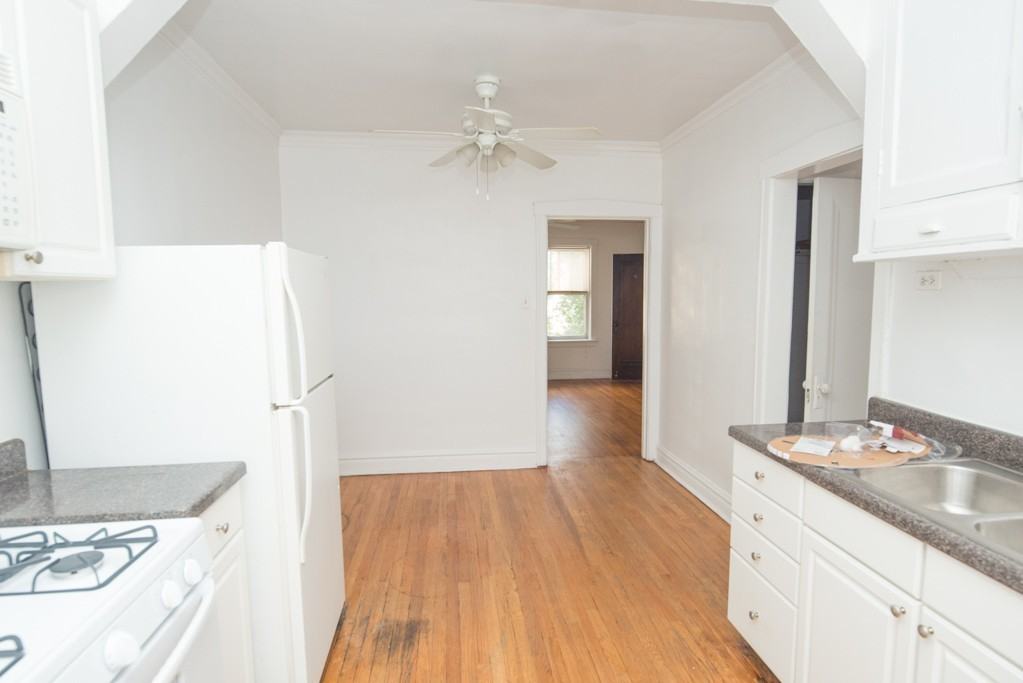 3904 W Argyle St #AW9 - Photo 5 of 17