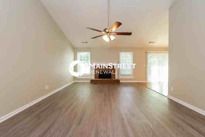 8443 Cedar Creek Rdg - Photo 3 of 16