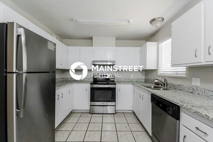 2252 S Mountain Ave - Photo 6 of 16