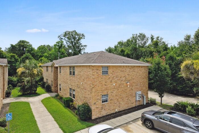 477 Tegarden Rd #D - Photo 4 of 36