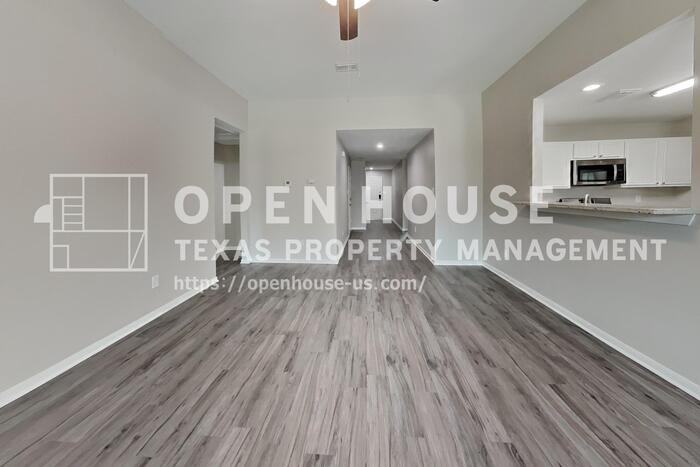 2815 Fox Mountain Dr - Photo 4 of 20