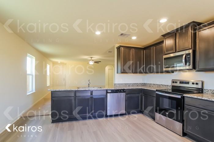 5815 Littoral Rd - Photo 5 of 14