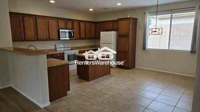 9609 N 181st Ln - Photo 4 of 26