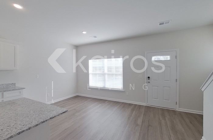 2541 Banyon Cir - Photo 4 of 22