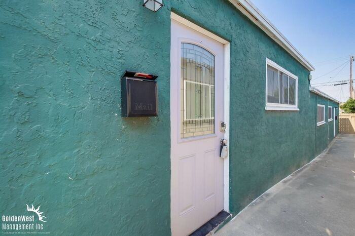 4342 Temecula St - Photo 3 of 19