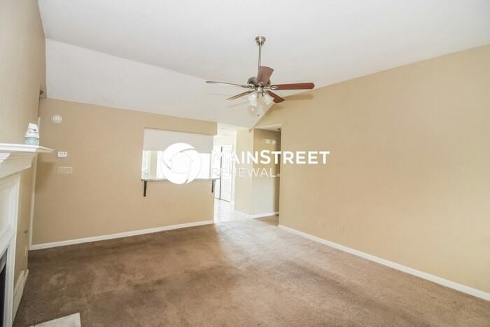2976 Churchwell Dr - Photo 4 of 16