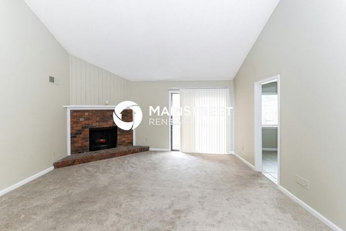 6752 Rockingham Rd - Photo 3 of 15