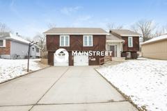 1732 Ne Ridgeview Dr - Photo 1 of 1