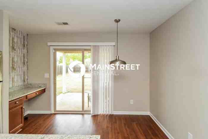 9223 Radford Pl - Photo 7 of 17