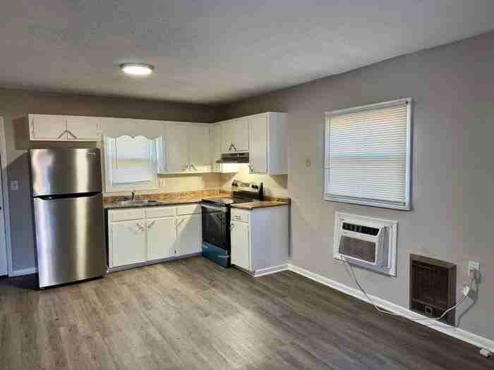 2403 Mastin Lake Road Northeast #2 - Photo 4 of 7