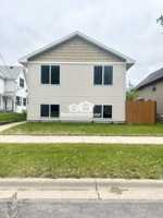 featured image of 224 5th Ave N