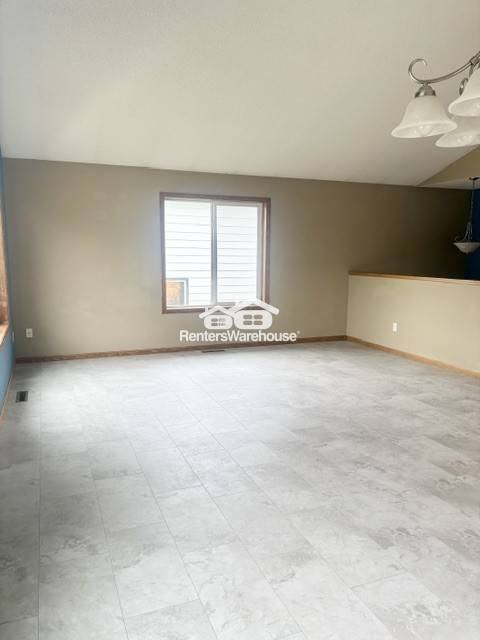 224 5th Ave N - Photo 5 of 24