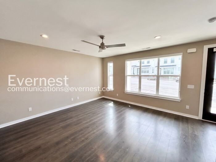 207 Jeffries Way - Photo 4 of 28