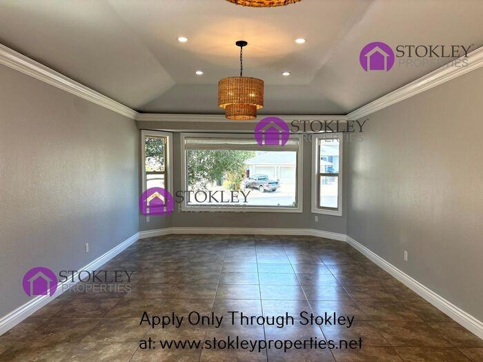 414 Verbena Ct - Photo 3 of 19