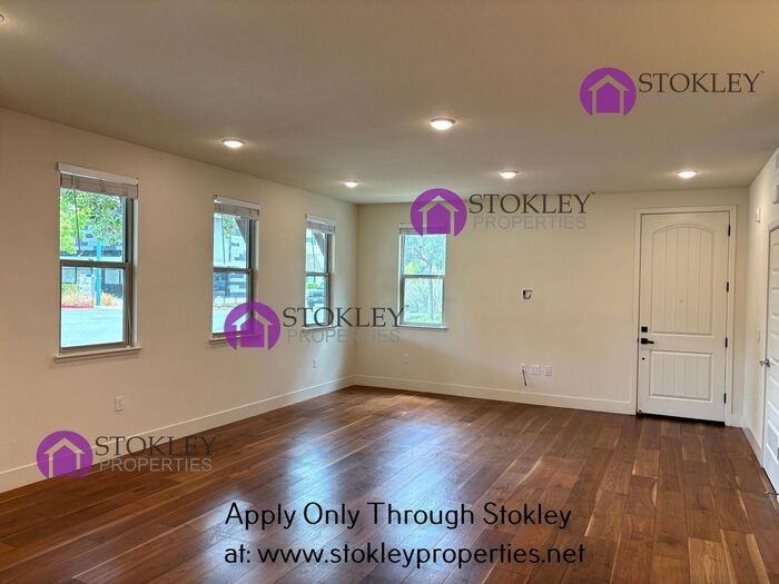 2681 5th St - Photo 3 of 11