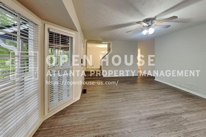 3978 Catalina Dr - Photo 4 of 21