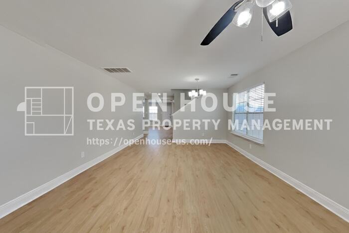 29402 Legends Hill Dr - Photo 4 of 23