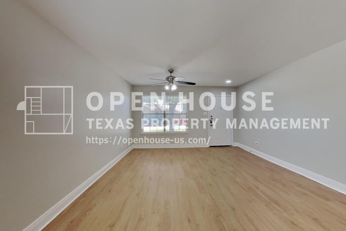 29402 Legends Hill Dr - Photo 5 of 23