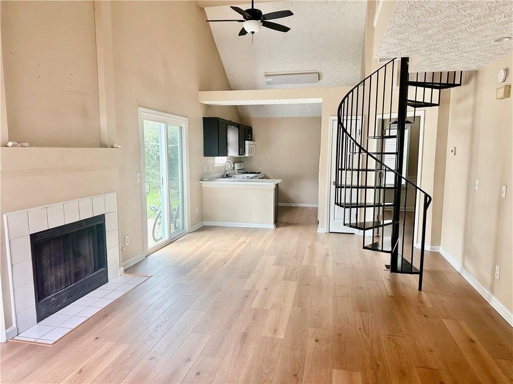 2802 Pine Valley Way Nw - Photo 2 of 13