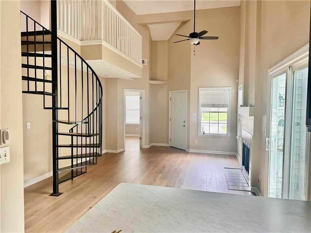 2802 Pine Valley Way Nw - Photo 3 of 13