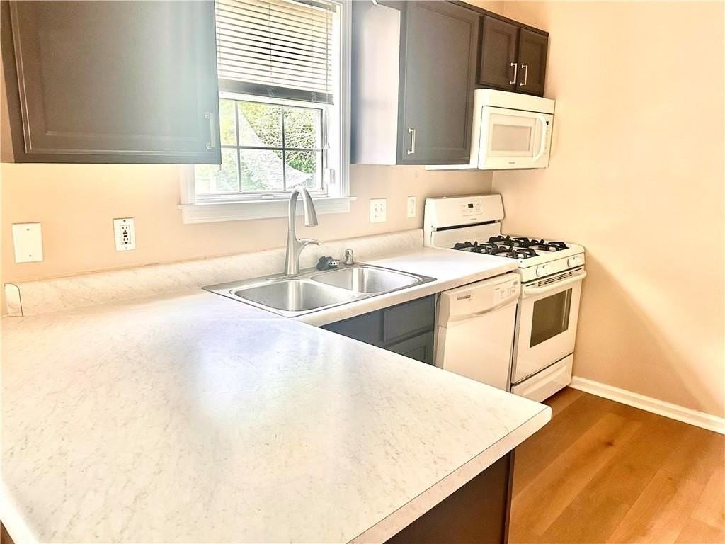 2802 Pine Valley Way Nw - Photo 4 of 13