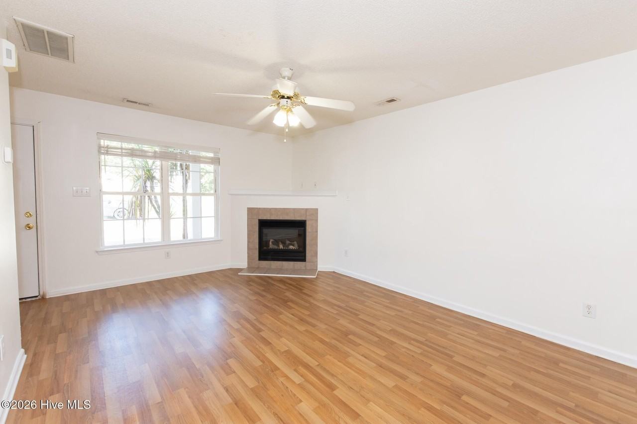 104 Spring Meadows Cir - Photo 5 of 24