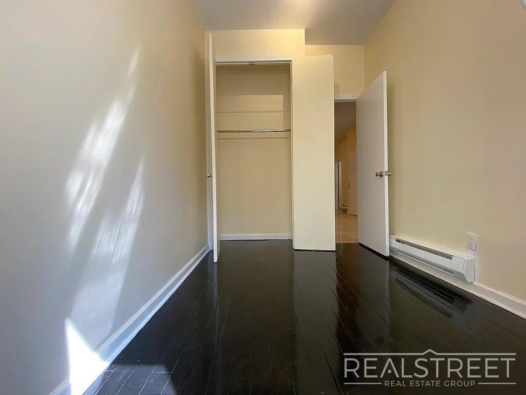 237 Kingston Ave #2 - Photo 4 of 11