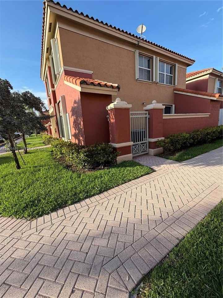 6202 Nw 115th Pl #336 - Photo 4 of 30