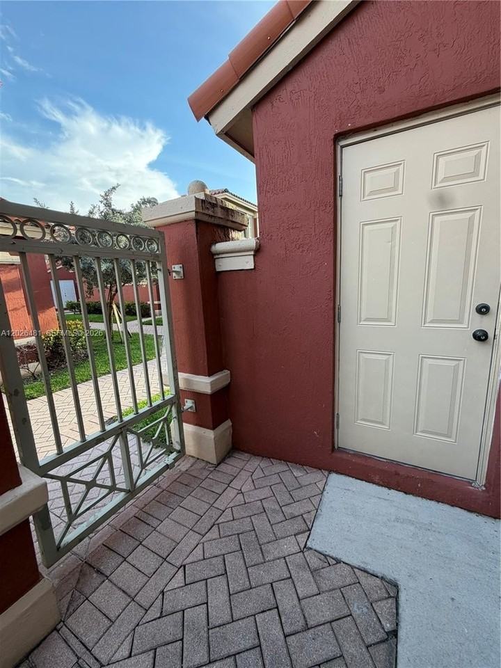 6202 Nw 115th Pl #336 - Photo 5 of 30
