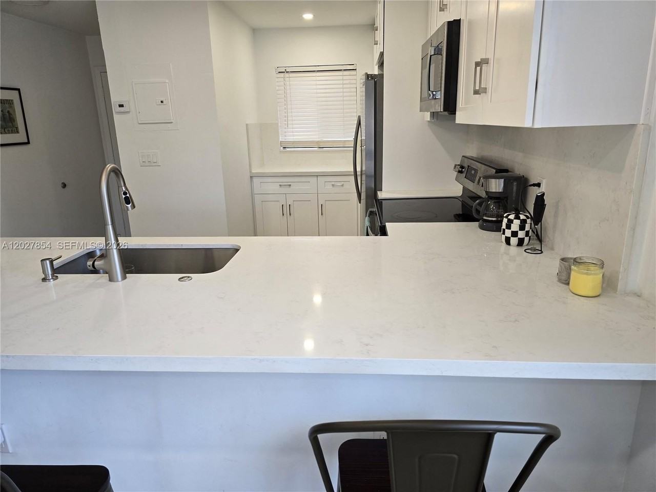 2514 Taylor St #10 - Photo 3 of 12