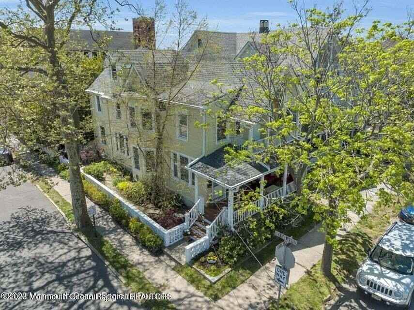 80 Heck Ave - Photo 3 of 47