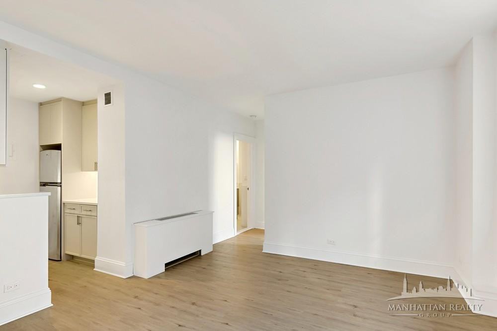 W 34th St #12B - Photo 4 of 12