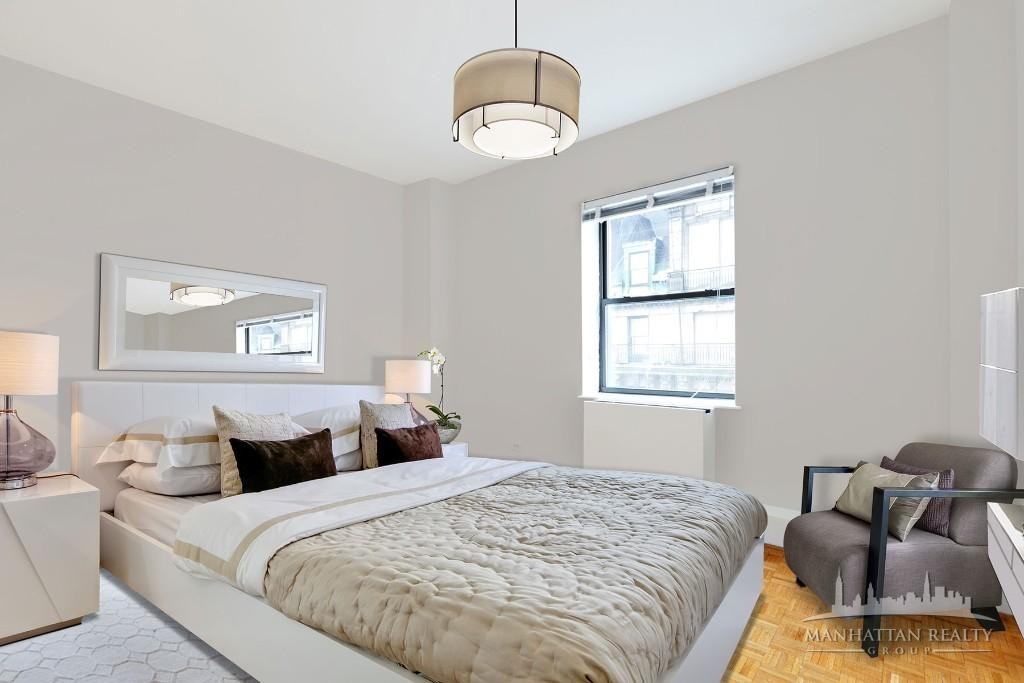 W 34th St #12B - Photo 5 of 12