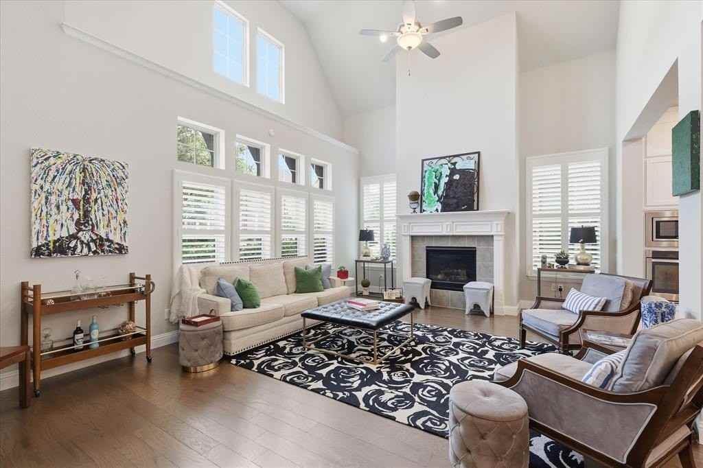 5908 Exeter Ave - Photo 4 of 39