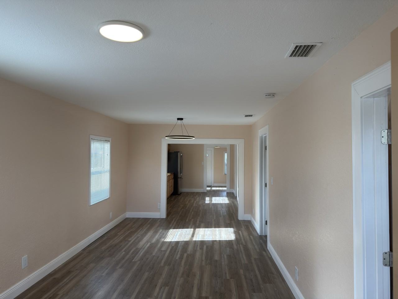 2514 W Saint John St #2514 - Photo 3 of 36