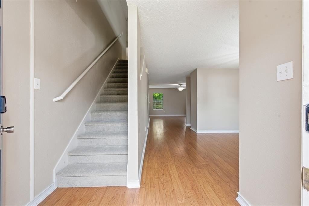 5421 Lansdowne Ave - Photo 3 of 31