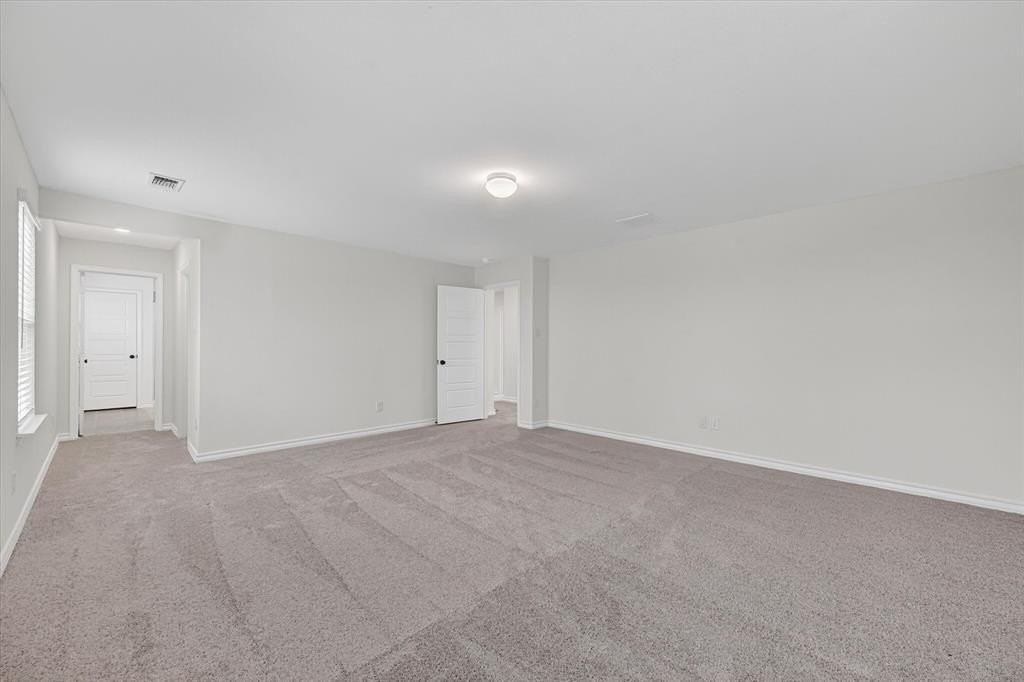 1567 Dukeswood Dr - Photo 5 of 40