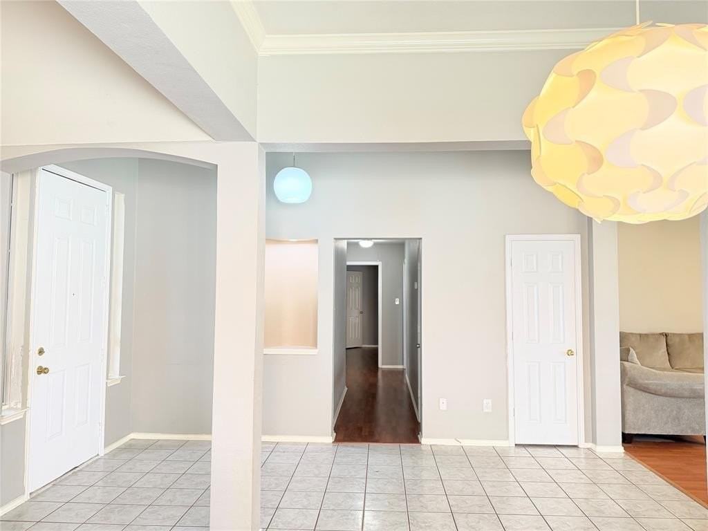 301 Mimosa Dr - Photo 7 of 38