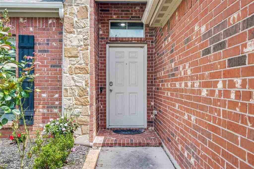 14900 Frisco Ranch Dr - Photo 2 of 24