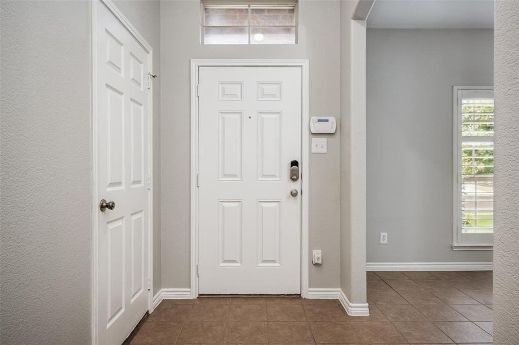 14900 Frisco Ranch Dr - Photo 3 of 24