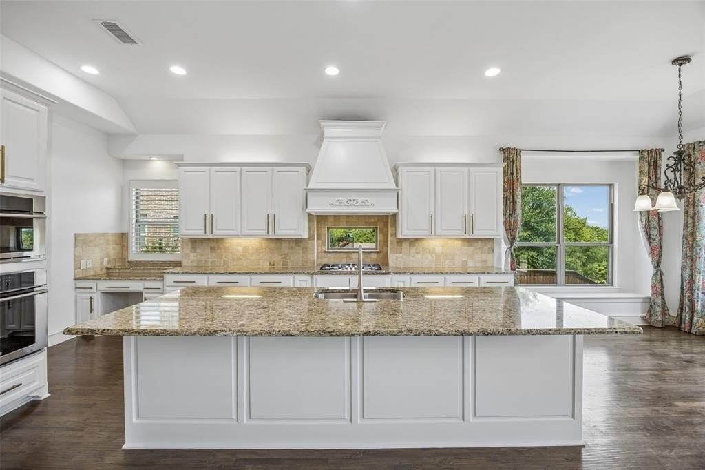 134 Santa Rosa Way - Photo 7 of 26