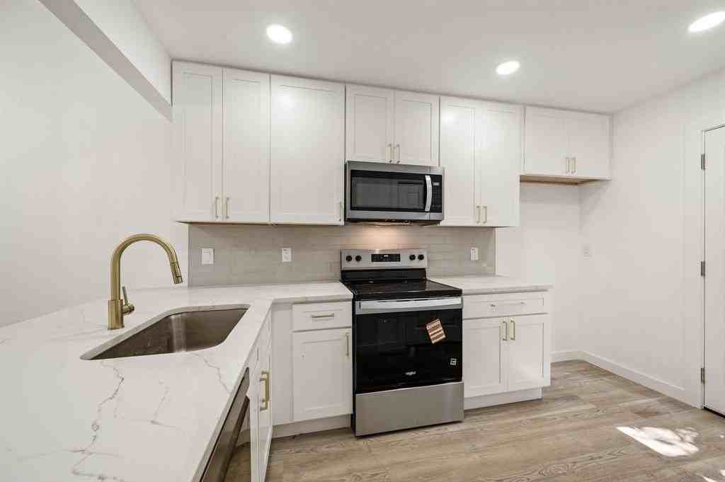 802 Rock Creek Dr - Photo 6 of 13