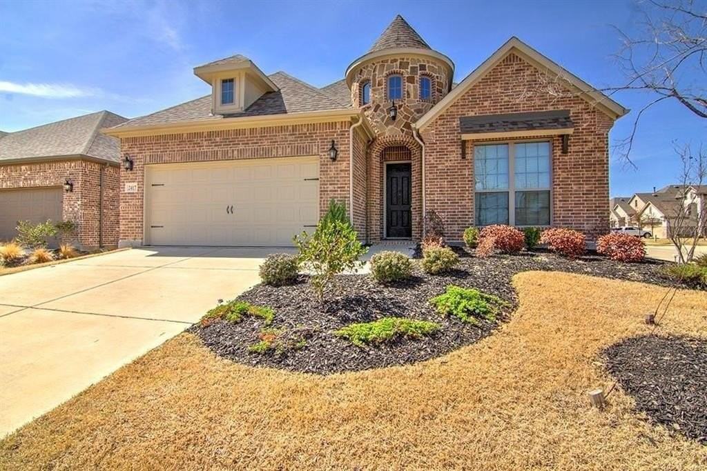 2417 Griffith Park Dr - Photo 2 of 22