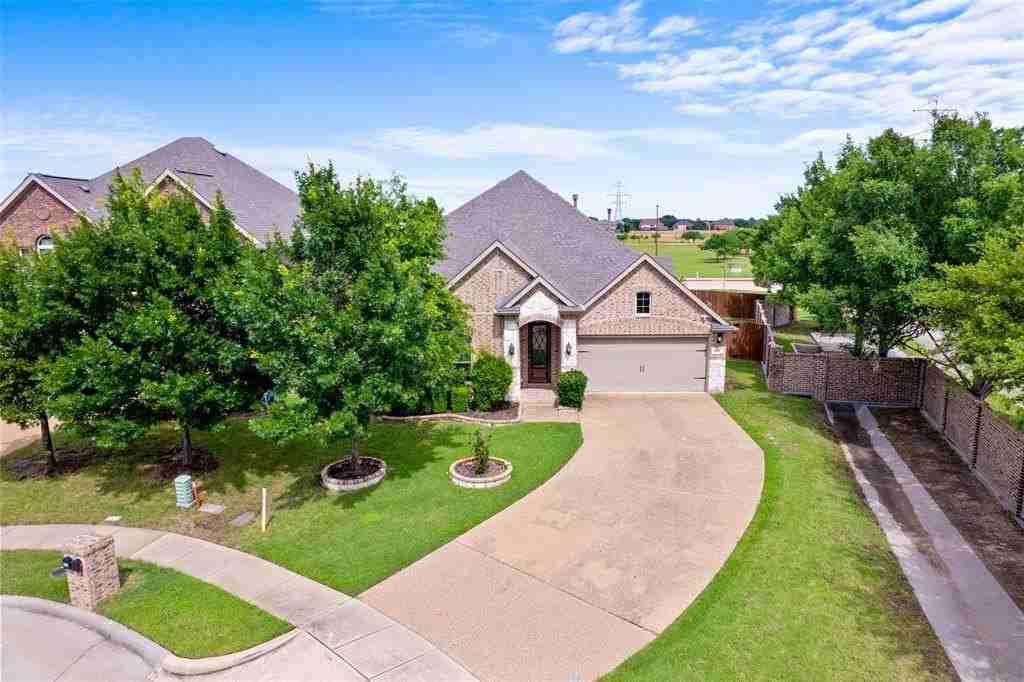 600 Fishback Cir - Photo 2 of 38