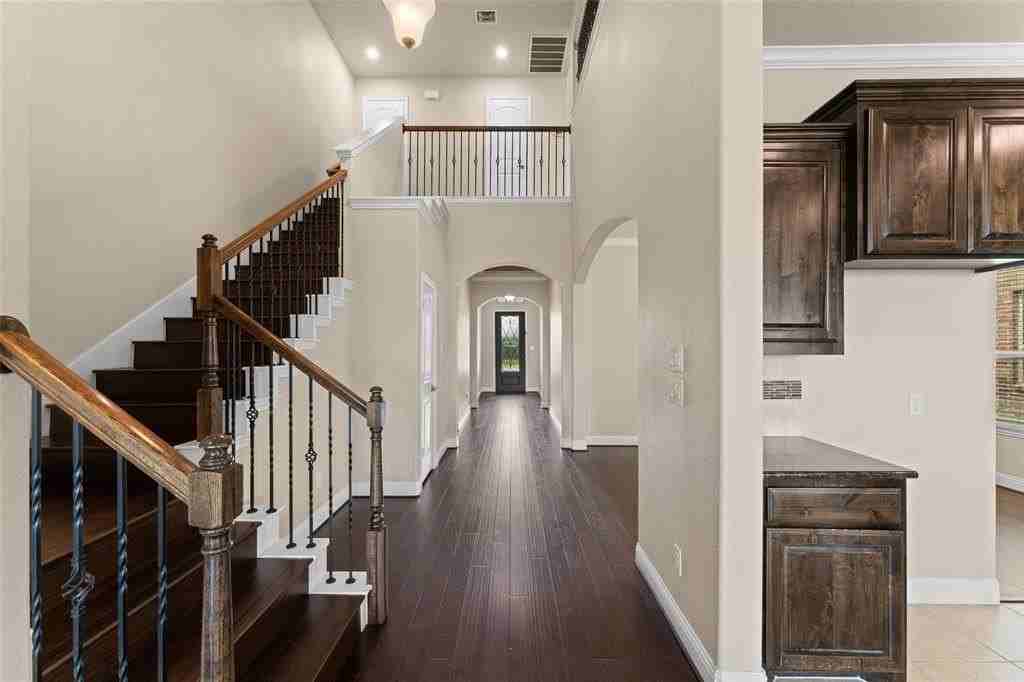 600 Fishback Cir - Photo 6 of 38